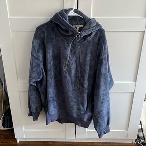 Express blue velour hooded quarter zip size medium amazing condition